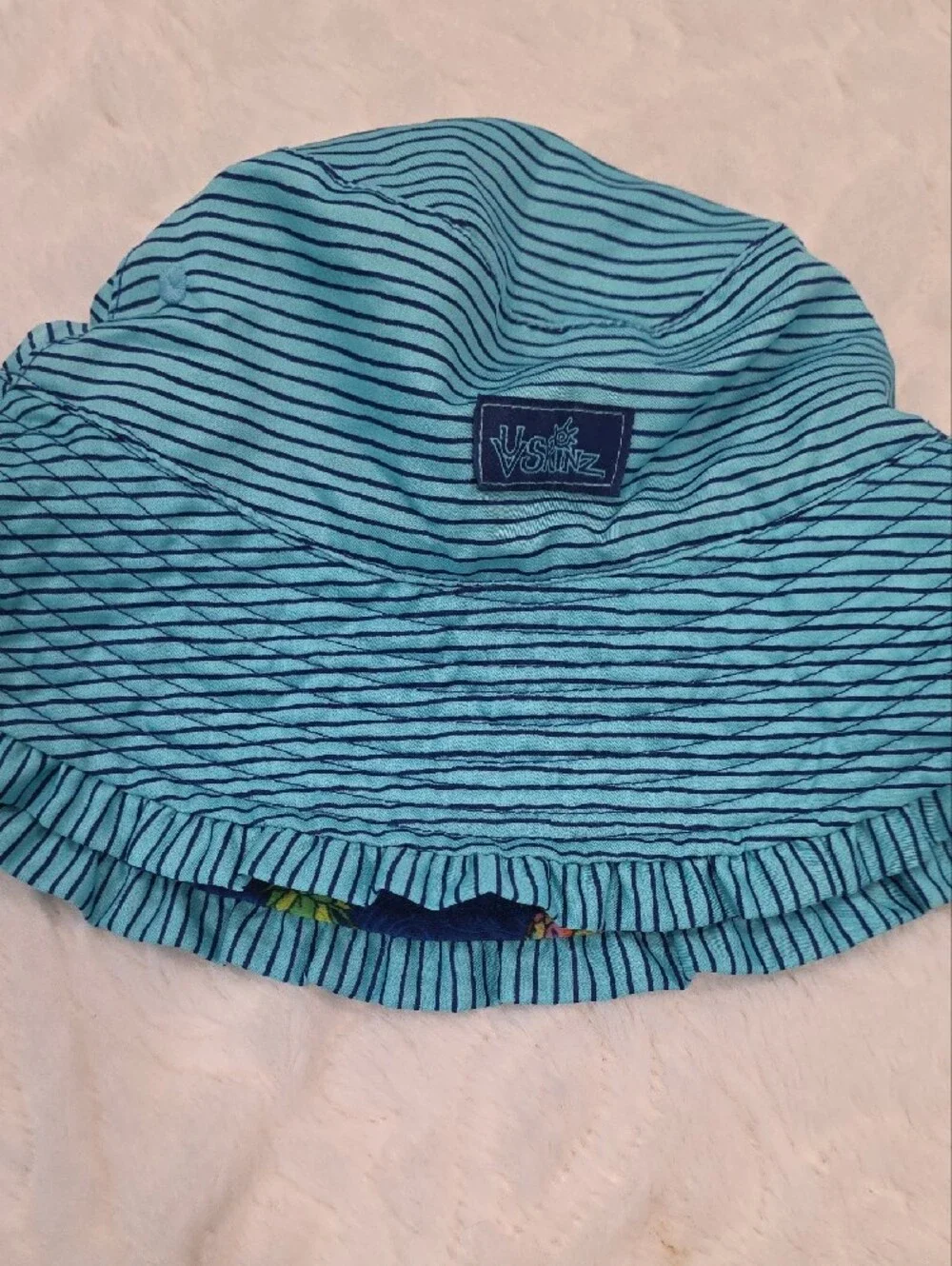 Girls Navy Pineapple Print Rash Guard Set with Sun Hat